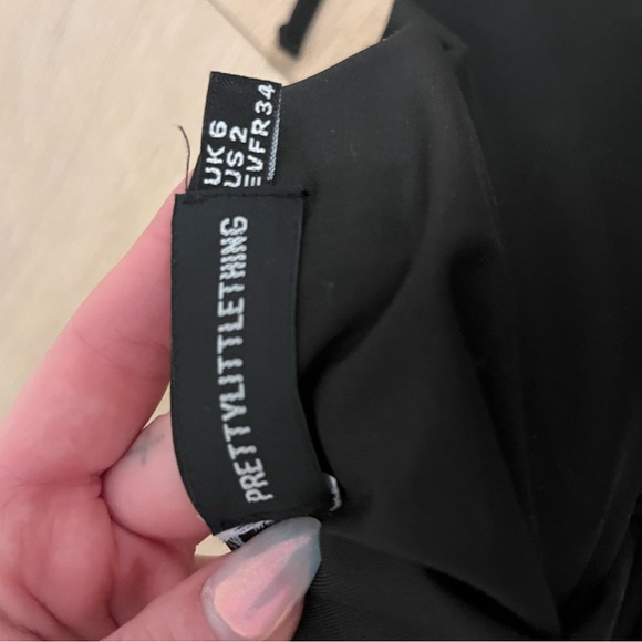 Pretty little thing top - Picture 2 of 2